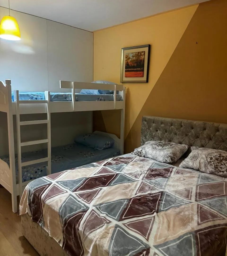 Apartament Sabri Golem  Golem (Tirana)